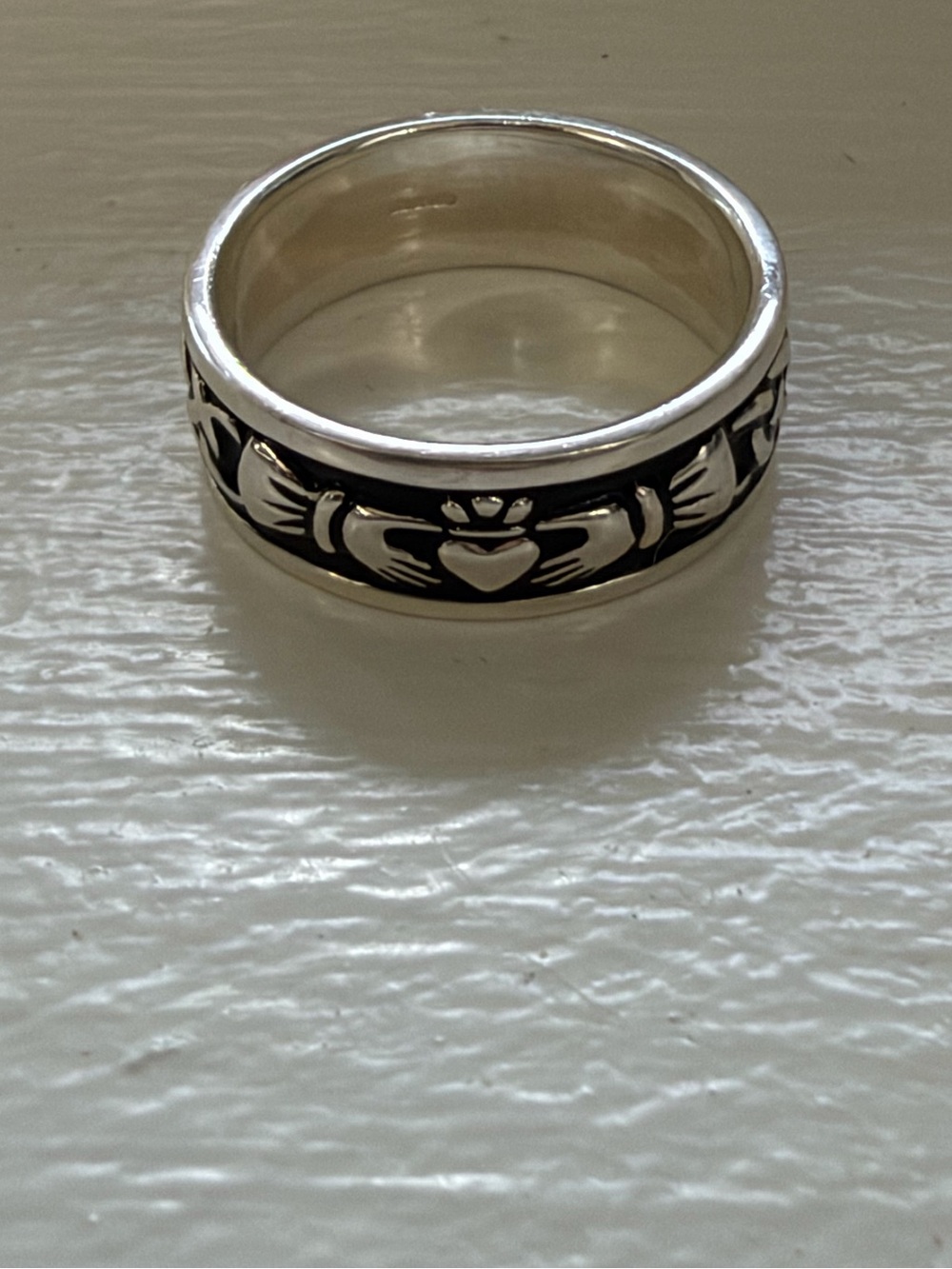 Silver Claddagh Ring - Picture 7 of 7